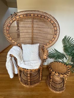 Vintage peacock chair with matching table/ottoman