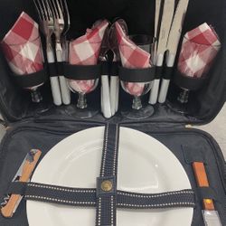 NEW Insulated picnic cooler W/supplies 