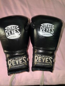 Reyes Gloves