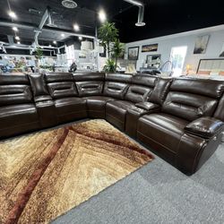 Power Recliner Sectional 