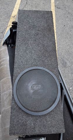 Car Subwoofer in Carpeted Enclosure Speaker Box Approx. 12" Untested