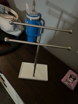 Jewelry holder