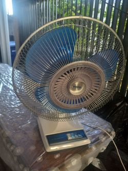 Galaxy Oscillating Table Fan