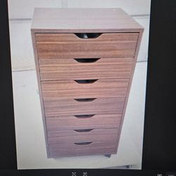 Cabinet with 7 drawers / Rolling