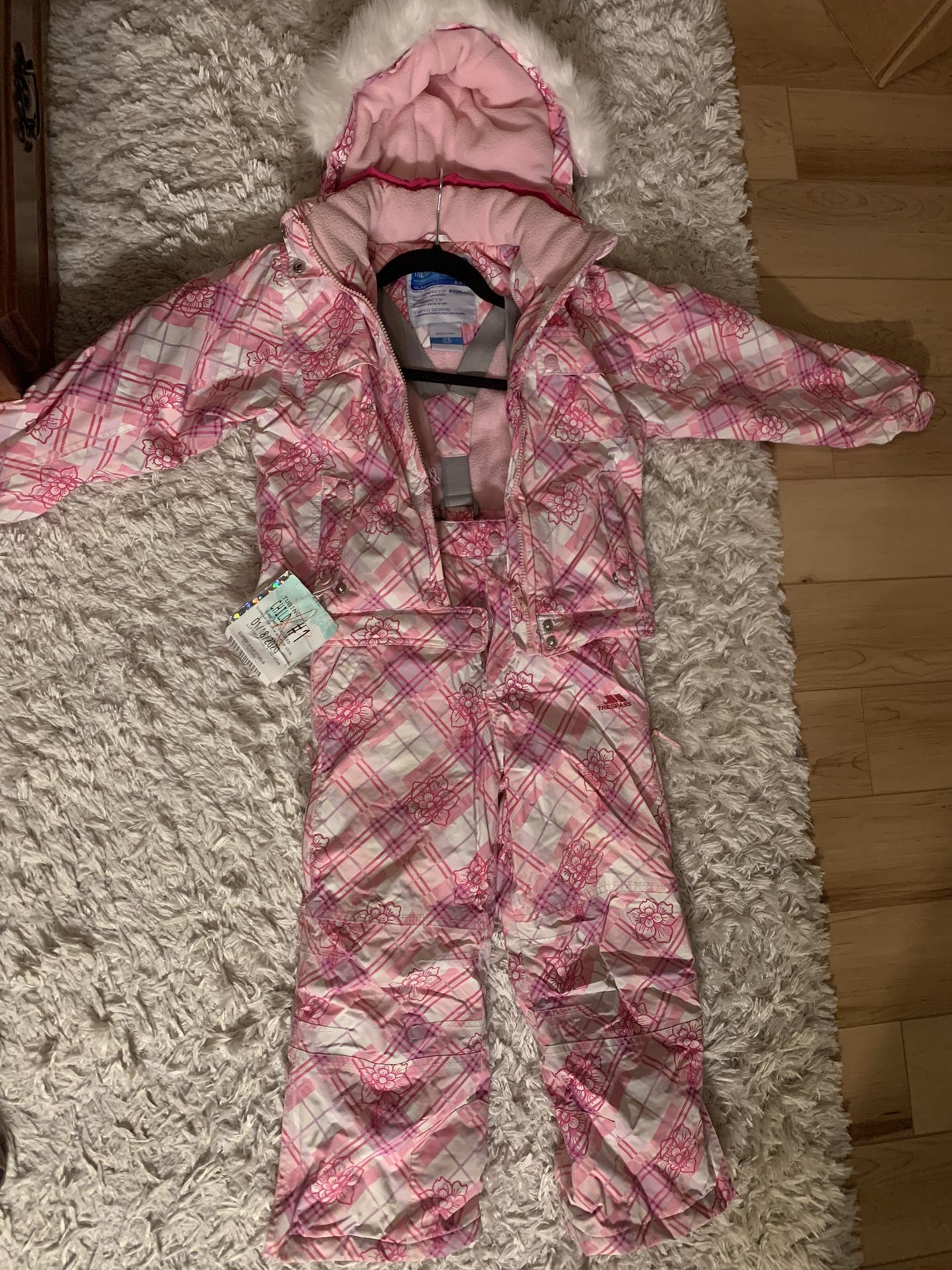 Trespass Waterproof Girls Snow Coat And Bibs Sizes 7/8 & 5/6