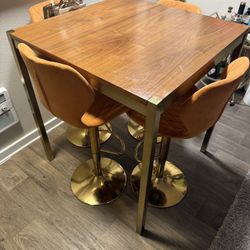 Dining Room Table & Chairs $250 