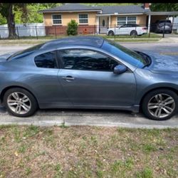 2010 Nissan Altima S- Two Door Coupe