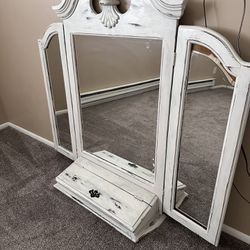 Tri- Fold Vanity Mirror