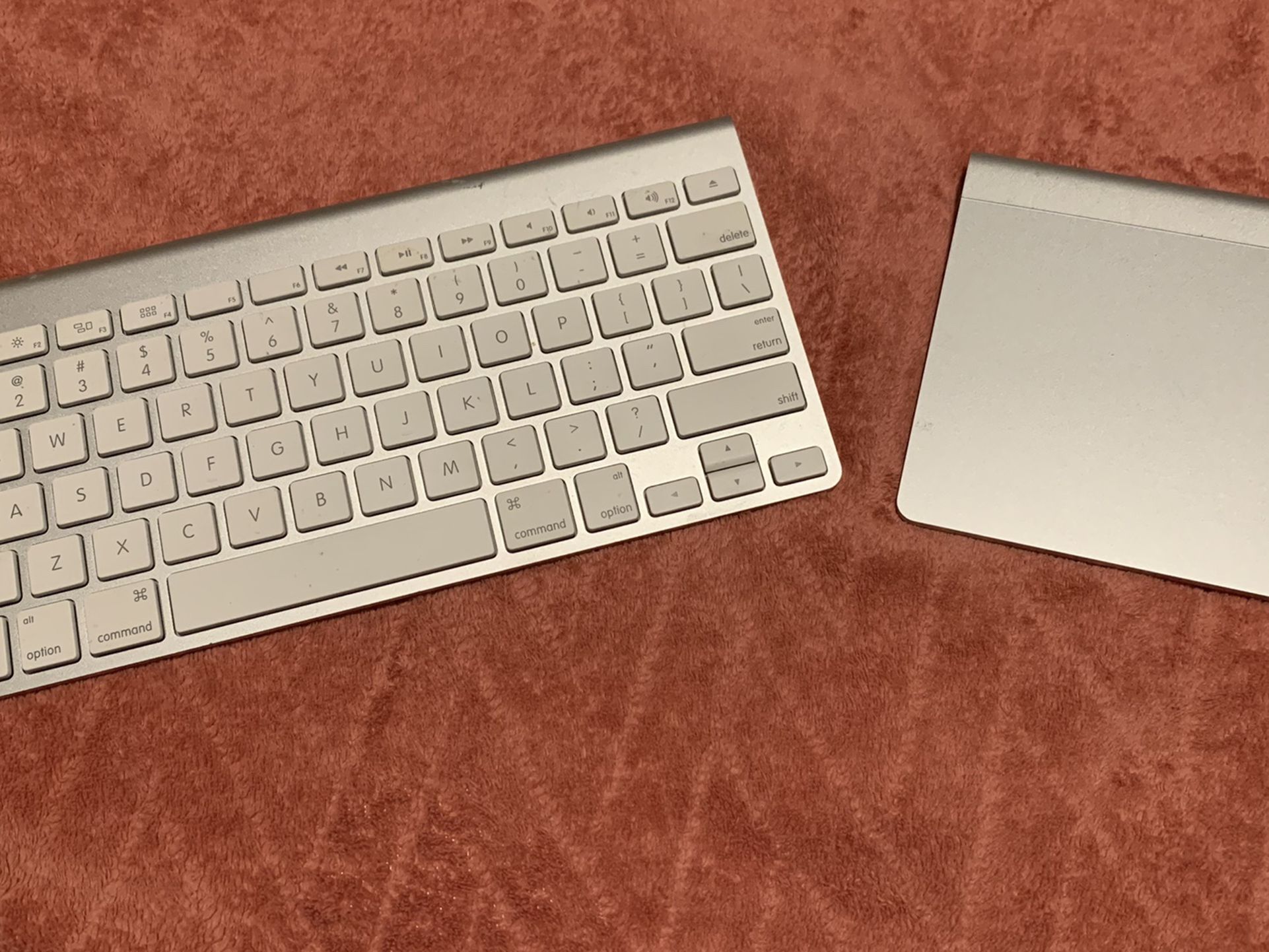 Apple Magic Keyboard & Trackpad