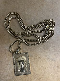 Big Box Cuban Chain And Charm