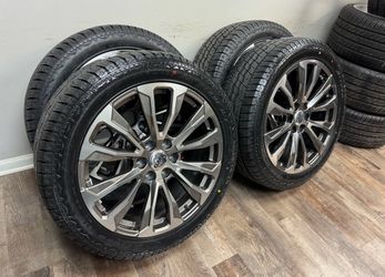 NEW 22 inch Gm style wheels with 285/45r22 atturo ht tires