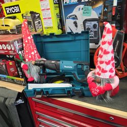 Valentine 💝 SALE ENDS TODAY Makita sds Plus Coreded AVT Chipping Rotary Hammer, Financing Available 