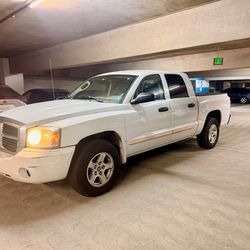 2005 Dodge Dakota 