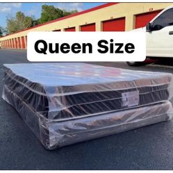 NEW Mattress Queen Size Pillowtop With Box Spring // Offer  🚚