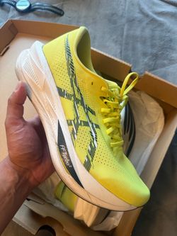 ASICS sonicblast size 11