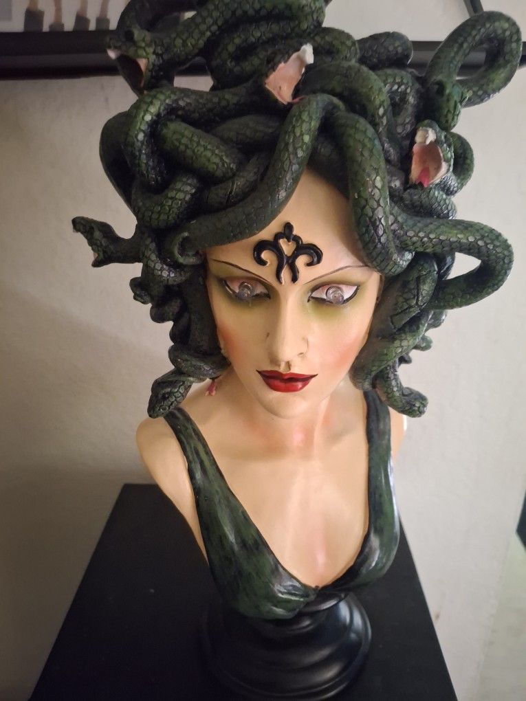 Medusa Statue