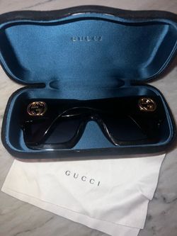 Gucci Square Frame Sunglasses Black w/ Gold GG Logo + Case