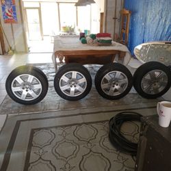   99-10  VW Beetle 16" Houston 6 Spike Wheels