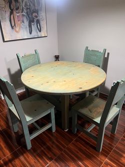 Round Wood Dining Table with 6 Chairs