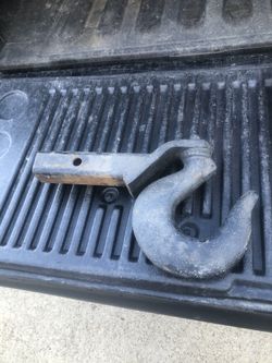 Truck hook