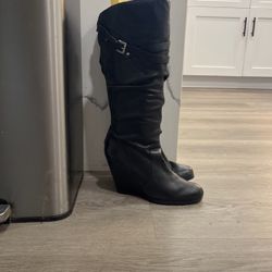 Leather Guess Boots Size 9 1/2