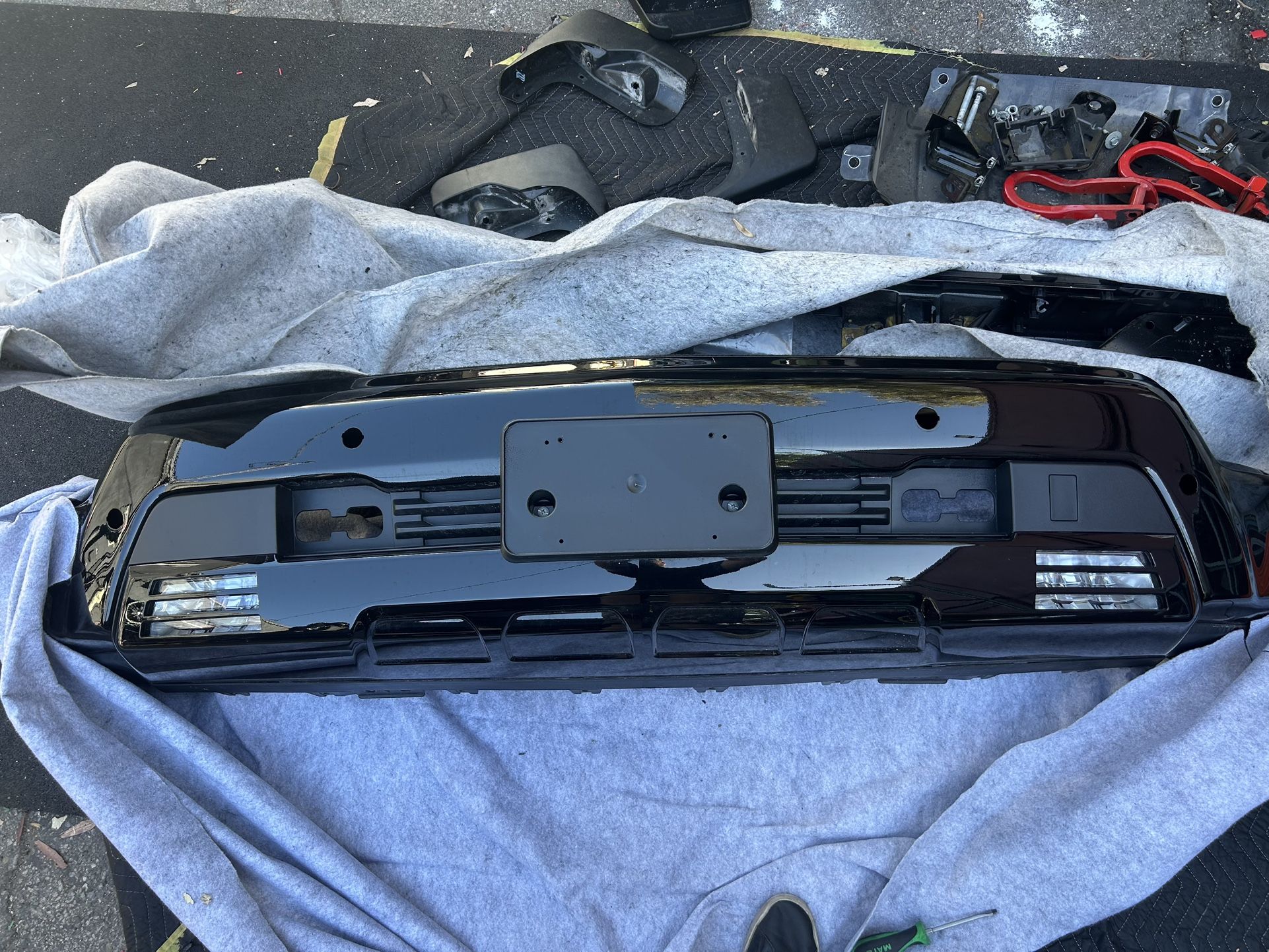 OEM 2022-25 Chevy Silverado 1500 Z71 Factory Front Bumper