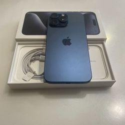 iPhone 15 Pro Max Unlocked + MagSafe Card holder