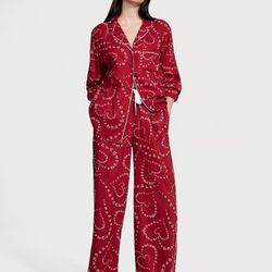 Victoria Secret’s Flannel Pajama Sizes : SLong, MRegular