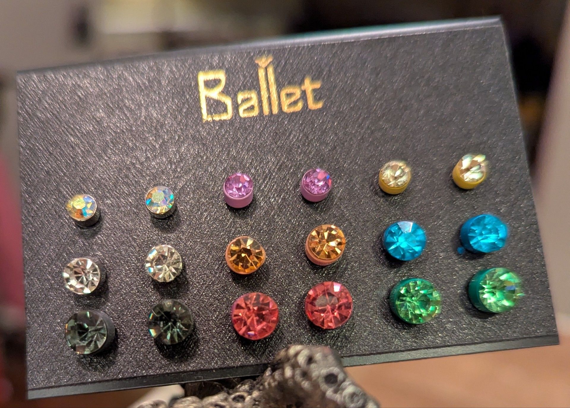 9pr Earring Set