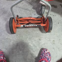 Manual Lawn Mower