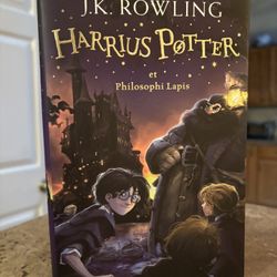 Harry Potter - Sorcerer's Stone (Latin)
