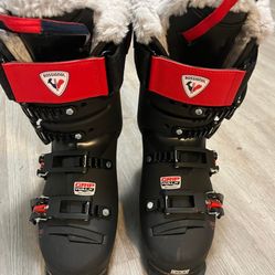 Women’s Downhill Ski Boots 