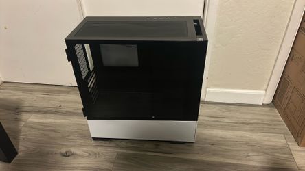 CYBERPOWERPC Black and White Case