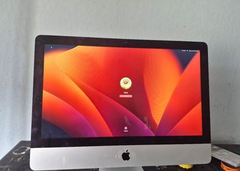 Upgraded 21.5" Apple iMac Bundle (Fast SSD Upgrade!) – Mouse & Magic Keyboard Included