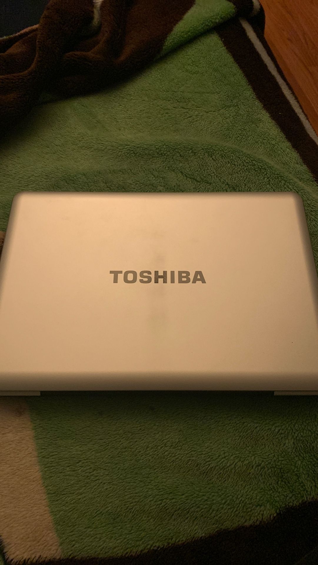 TOSHIBA LAPTOP!!