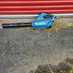 Makitta 18v Cordless LXT Leaf Blower