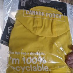 Canadian Gooch raincoat for dogs