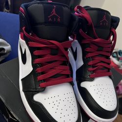 Air Jordan 1 Mid
