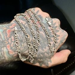 Beautiful 😍!! 925 Sterling Silver Fancy Figaro Chain!