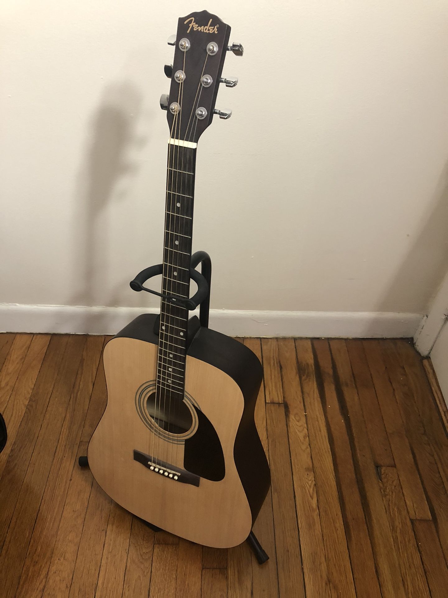 Fender FA-100 Acoustic guitar