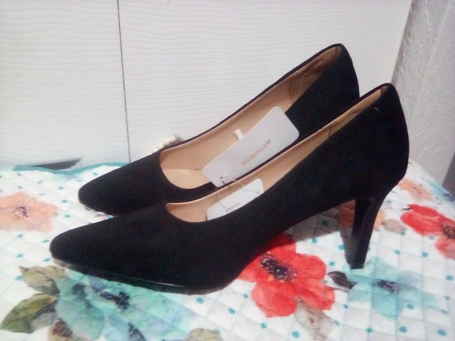 Dobolin Black Velvet Heels