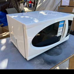 New approved vendor microwave oven white 1.1 cu tf oven capacity 1000 asked $100