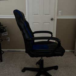 black/blue Gaming Chair