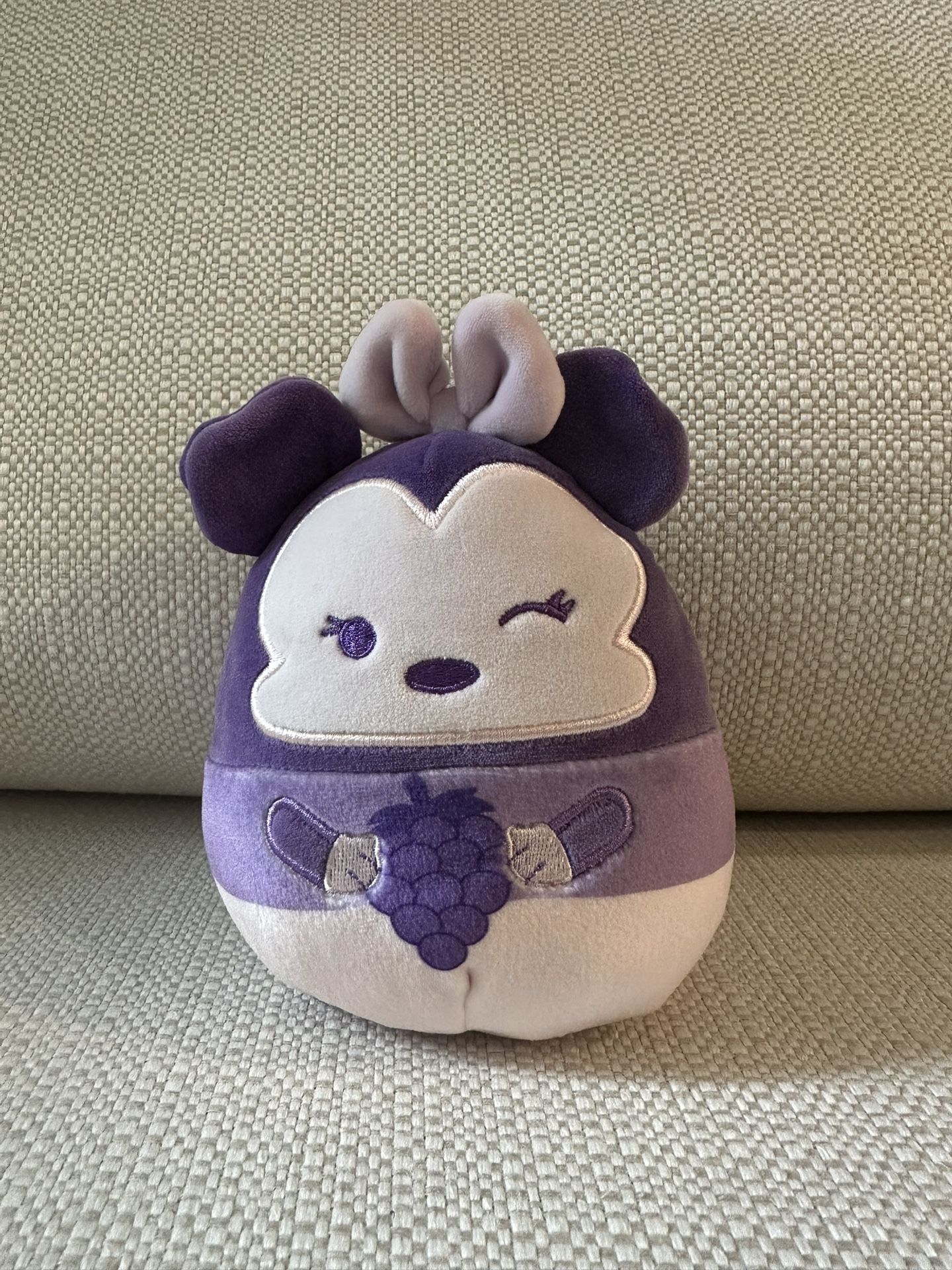 Squishmallows Mystery Squad Disney - Scented Minnie Mouse Grape - 5 Inch