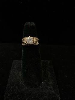 10k gold ring #111102-1 MJ