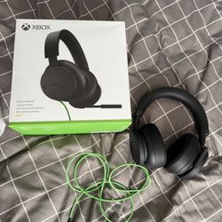 Xbox stereo headset BRAND NEW