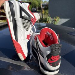 Air Jordan 4 Retro OG ‘Fire Red’