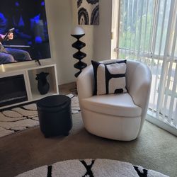 Barrel Swivel Faux Leather Chair Livingroom $50 