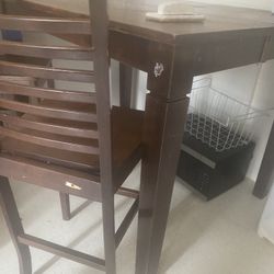 50$ Homeworld Basics Dinner Table And Sectional Couch 