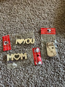Beautiful Keychains For Mother Or Loved Ones. 100 Available